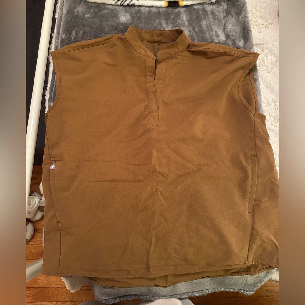 Figs brown scrub set